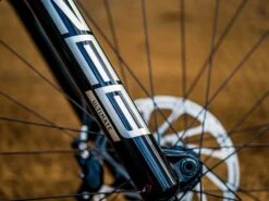 ROCKSHOX Fourche Zeb Ultimate 29'' Charger 3 RC2 Déport 44mm 170mm 2023 -Vtt Soldes Boutique rockshox fourche zeb ultimate 29 charger 3 rc2 deport 44mm 170mm 2023 3